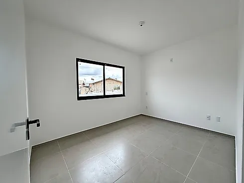 Casa 2 Dormitórios, sendo 1 Suíte - Casa em Guarda do Cubatão, Palhoça - Foto 4