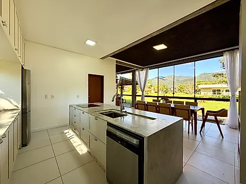 Casa 4 Dormitórios, sendo 2 Suítes, 2 Demi Suítes - Casa em Sul do Rio, Santo Amaro da Imperatriz - Foto 5