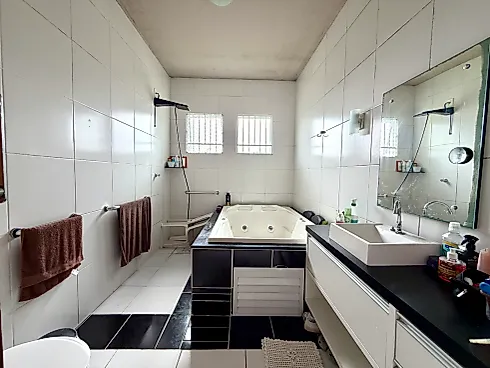 Casa 3 Dormitórios, sendo 1 Suíte e 1 Suíte Master - Foto 13