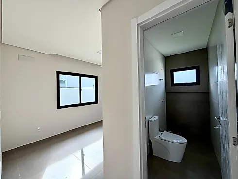 Casa 2 Dormitórios, sendo 1 Suíte - Foto 9