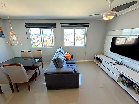 Apartamento 2 Dormitórios, sendo 1 Suíte - Apartamento em Barreiros, São José - Foto 3