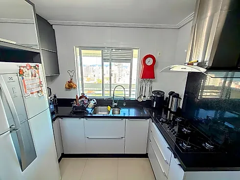 Apartamento 2 Dormitórios, sendo 1 Suíte - Foto 7