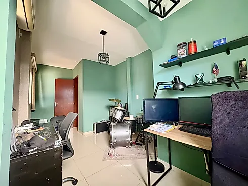 Casa 4 Dormitórios, sendo 1 Suíte e 1 Suíte Master - Foto 13