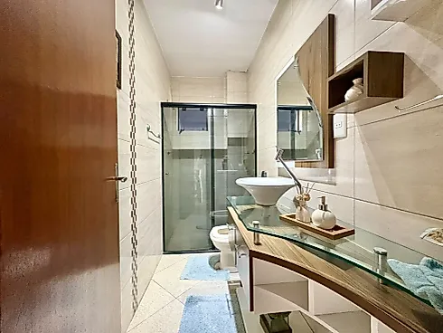 Casa 4 Dormitórios, sendo 1 Suíte e 1 Suíte Master - Foto 16