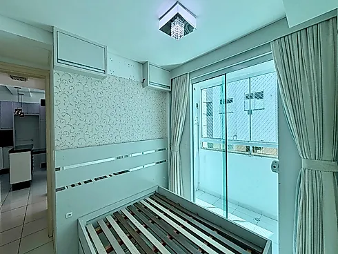 Apartamento 2 Dormitórios, sendo 1 Suíte com Closet - Foto 11