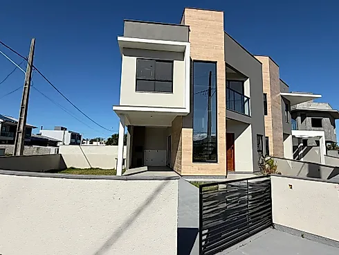 Sobrado geminado em Bela Vista, Palhoça