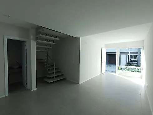 Sobrado Geminado 2 Dormitórios