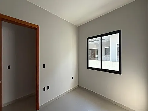 Casa Geminada 2 Dormitórios, sendo 1 Suíte - Foto 7