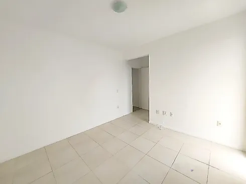 Apartamento 2 Dormitórios, sendo 1 Suíte - Foto 11