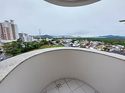 Apartamento 2 Dormitórios, sendo 1 Suíte - Foto 13