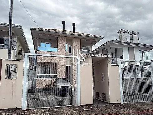 Apartamento 2 Dormitórios, sendo 1 Suíte - Foto 12