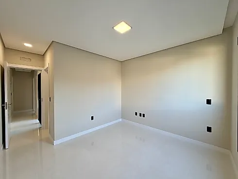 Casa 3 Dormitórios, sendo 1 Suíte - Foto 14