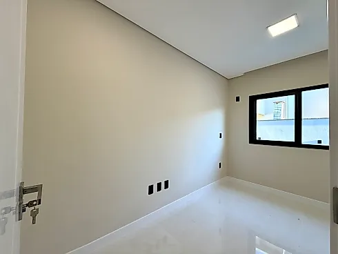 Casa 3 Dormitórios, sendo 1 Suíte - Foto 8