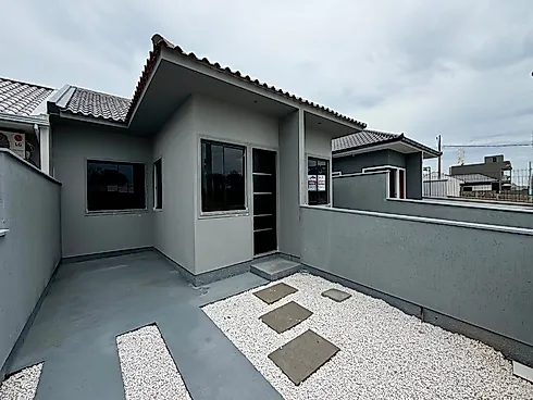 Casa Geminada 2 Dormitórios