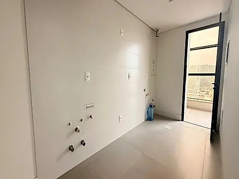 Apartamento 2 Dormitórios, sendo 1 Suíte - Foto 4