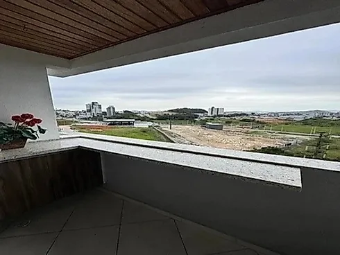 Apartamento 2 Dormitórios, sendo 1 Suíte - Foto 2