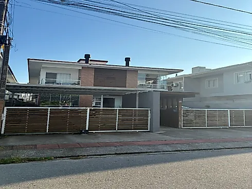 Apartamentos 2 Dormitórios, sendo 1 Suíte