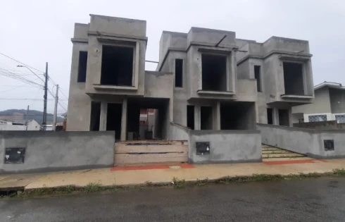 Sobrado Geminado com 2 quartos em Bela Vista, Palhoça