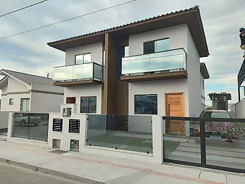 Sobrado 2 Dormitórios