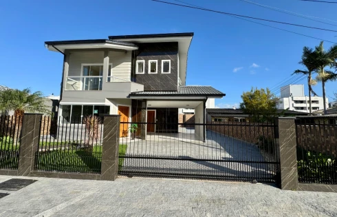 Casa com 3 quartos em São Sebastião, Palhoça