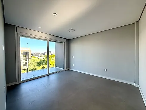 Casa 3 Dormitórios, sendo 1 Suíte, Fundo Lago - Foto 13