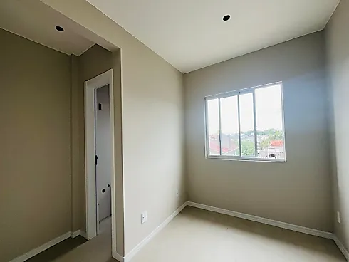 Apartamento 2 Dormitórios, sendo 1 Suíte - Foto 7