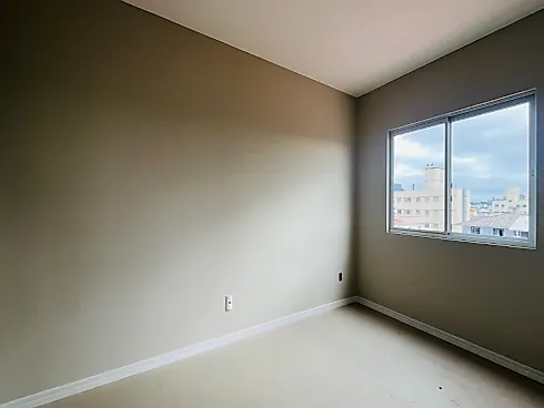 Apartamento 2 Dormitórios, sendo 1 Suíte - Foto 11