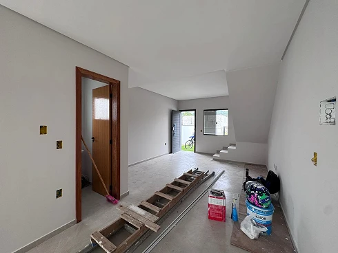 Sobrado geminado em Aririú, Palhoça