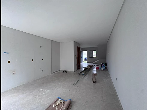 Sobrado geminado em Aririú, Palhoça