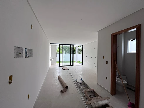 Sobrado geminado em Aririú, Palhoça