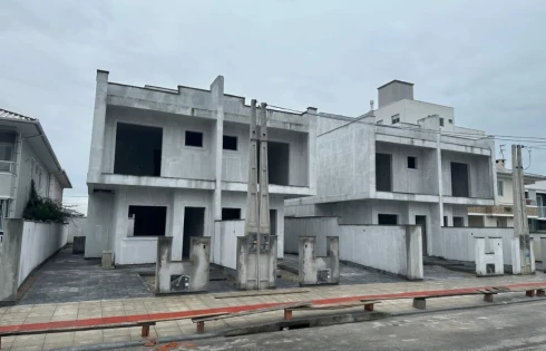 Sobrado Geminado com 3 quartos em Nova Palhoça, Palhoça