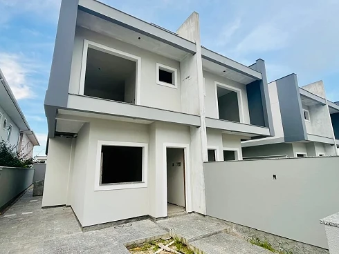 Sobrado geminado em Nova Palhoça, Palhoça