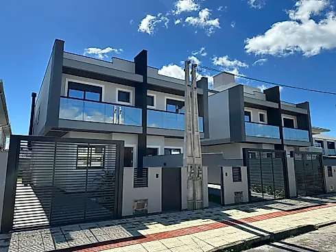 Sobrado 3 Dormitórios, sendo 1 Suíte - Foto 2