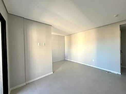 Apartamento 2 Dormitórios, sendo 1 Suíte - Foto 12