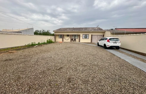 Casa com 2 quartos em Aririú, Palhoça