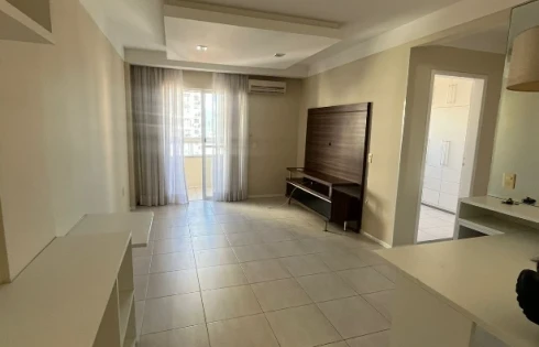 Apartamento com 2 quartos em Kobrasol, São José