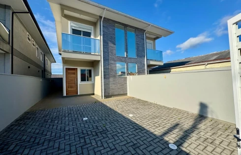 Sobrado Geminado com 3 quartos em Praia do Sonho, Palhoça