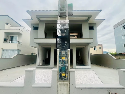 Sobrado 3 Dormitórios, sendo 1 Suíte