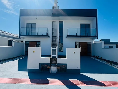 Sobrado Geminado com 3 quartos em Nova Palhoça, Palhoça