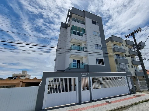 Apartamento com 2 quartos em Passa Vinte, Palhoça