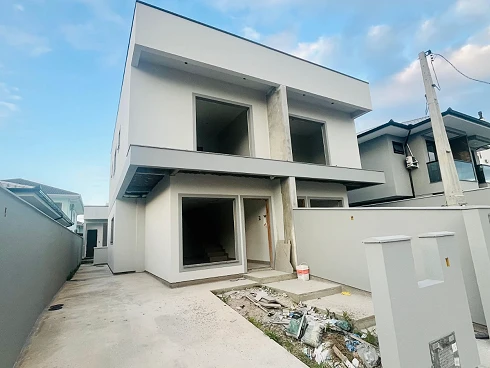 Sobrado geminado em Nova Palhoça, Palhoça