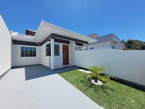 Casa Geminada 2 Dormitórios