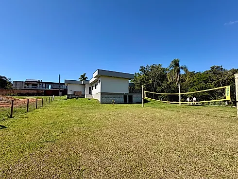 Casa 3 Dormitórios, sendo 1 Suíte - Foto 30