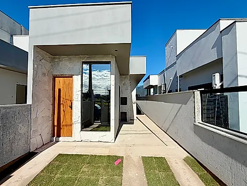 Casa 3 Dormitórios, sendo 1 Suíte - Casa em Guarda do Cubatão, Palhoça - Foto 1