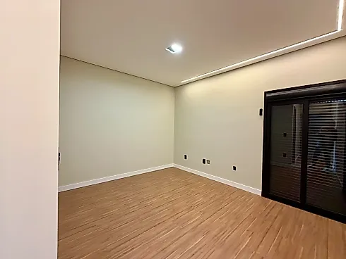 Casa 3 Dormitórios, sendo 1 Suíte - Foto 12