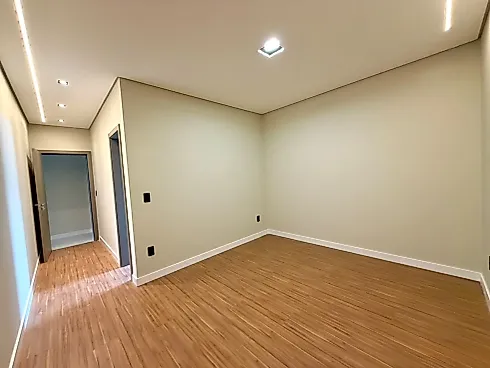 Casa 3 Dormitórios, sendo 1 Suíte - Foto 13