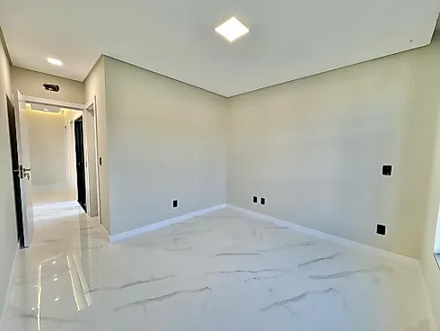 Casa 3 Dormitórios, sendo 1 Suíte - Foto 11