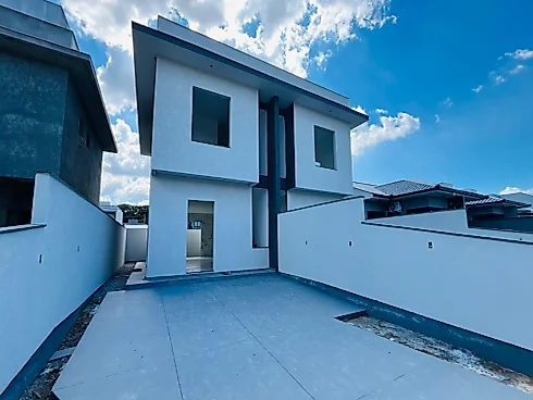 Sobrado geminado em Bela Vista, Palhoça