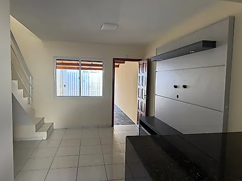 Sobrado geminado em Nova Palhoça, Palhoça