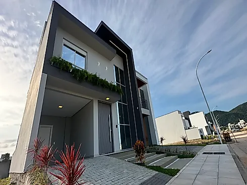 Casa em Beira Rio, Biguaçu